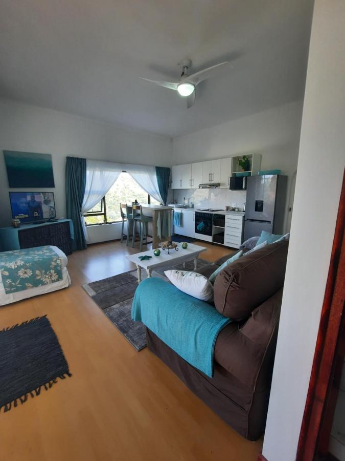 Umtamvuna View Cabanas Порт-Эдвард Экстерьер фото