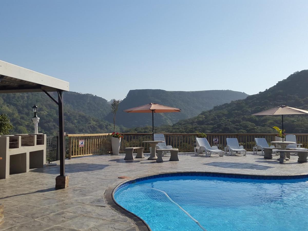 Umtamvuna View Cabanas Порт-Эдвард Экстерьер фото
