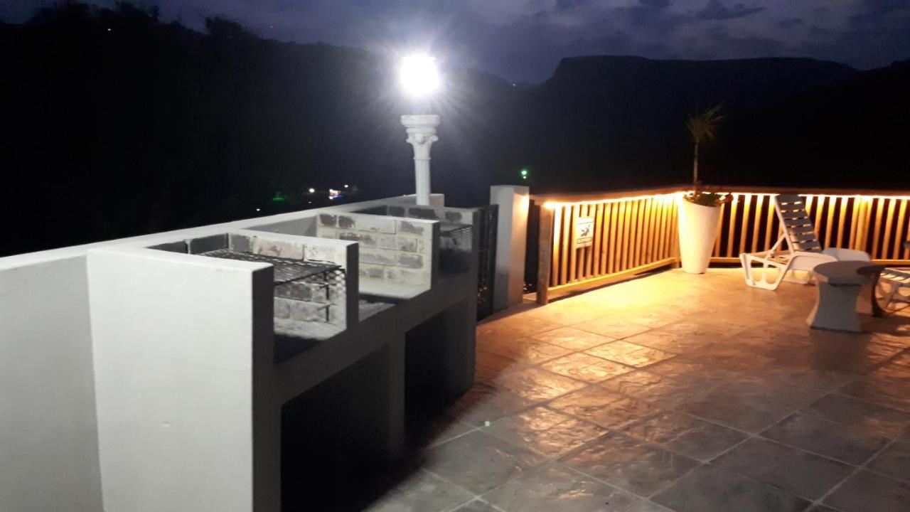 Umtamvuna View Cabanas Порт-Эдвард Экстерьер фото