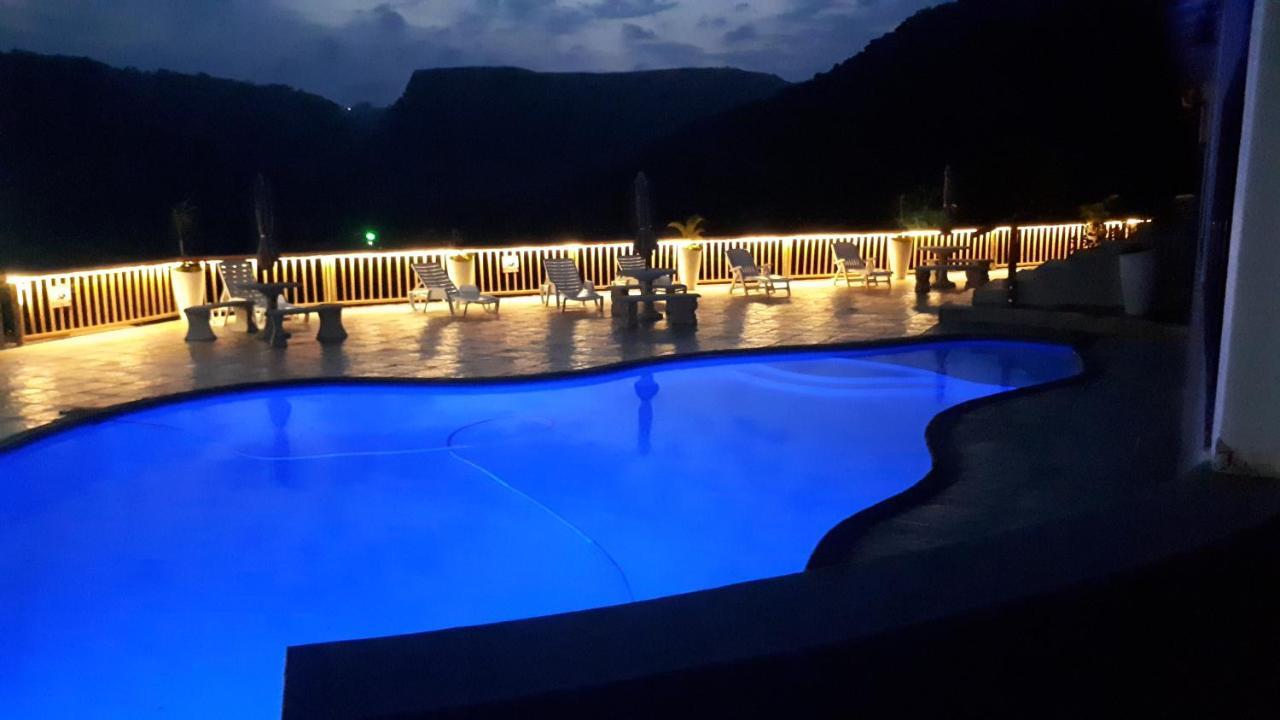 Umtamvuna View Cabanas Порт-Эдвард Экстерьер фото